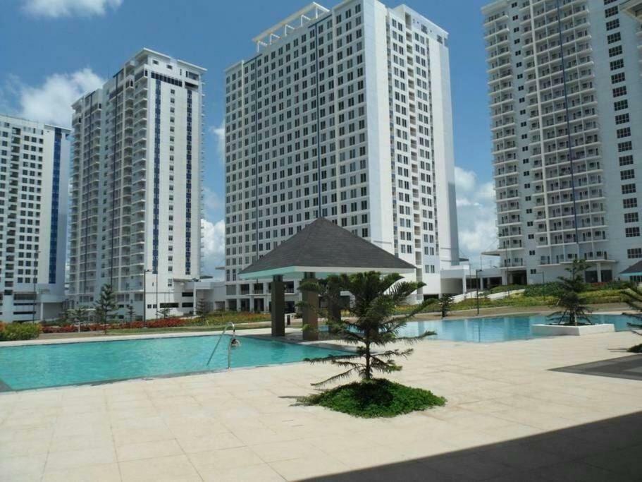 Taal Lake View Wind Residences By Smco Tagaytay City Exterior photo