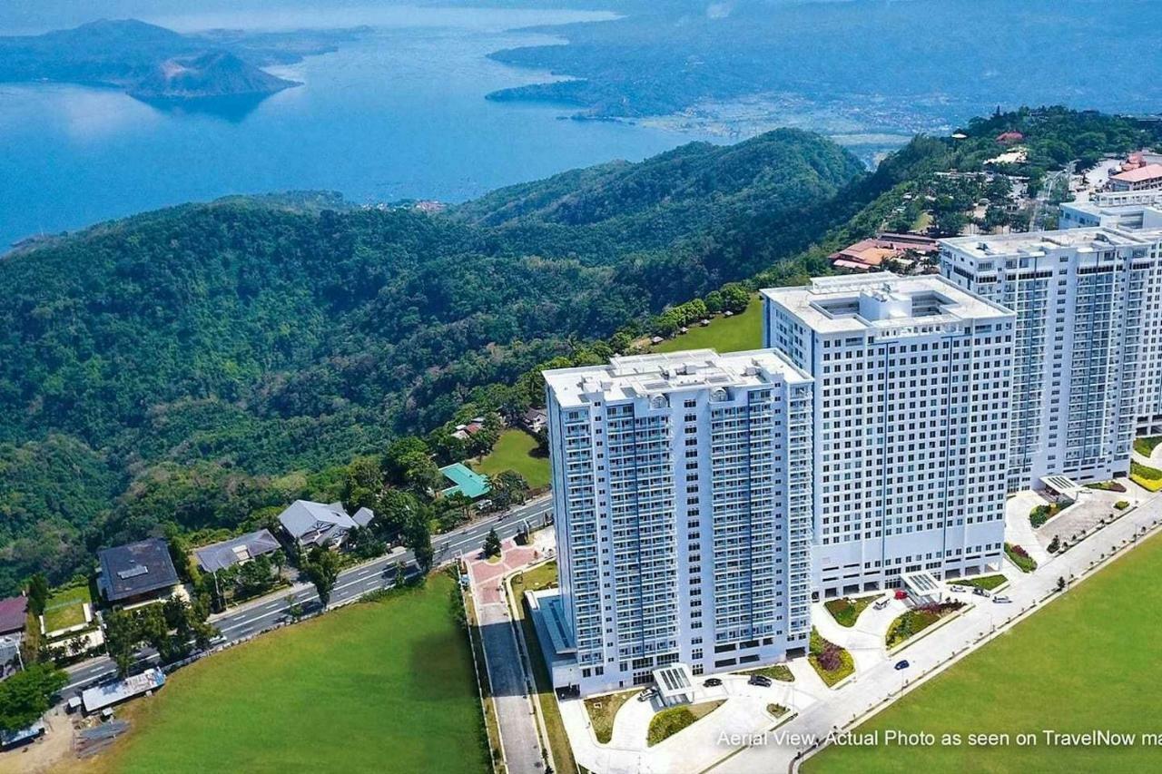 Taal Lake View Wind Residences By Smco Tagaytay City Exterior photo